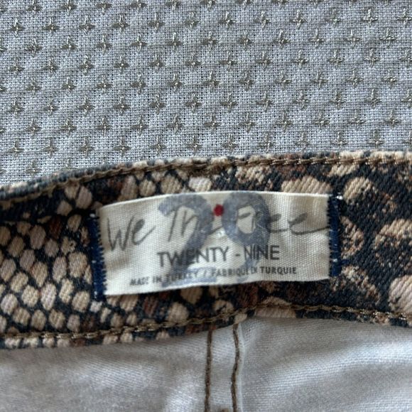 Free People Jeans Brown Two Faced Snakeskin Skinny Crop High Rise Raw sizw 29 - Picture 7 of 14